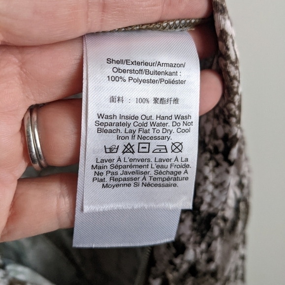 𝅺nwt DKNY Sleeveless Animal Print Jumpsuit Zip Front and Pockets - Picture 10 of 16